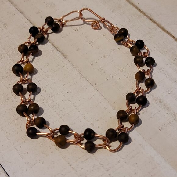 Handmade Copper Horse Shoe Link Tigers Eye Bracelet - Picture 4 of 4